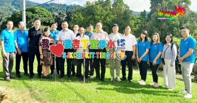 云南楚雄师范学院代表团到访  武吉丁宜华小 喜迎远朋