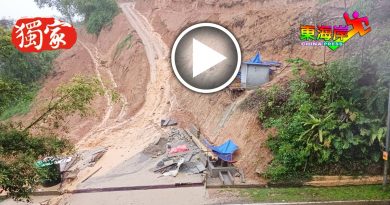 独家丨黄泥洪水从山上冲下 　吓坏住宅区居民