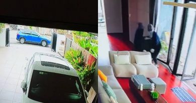 视频丨匪徒光天化日入屋行窃     屋主失14万财物