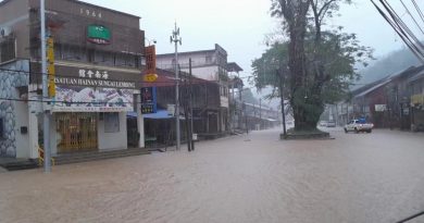 视频丨林明迎来第6波水灾    洪水涌入校园