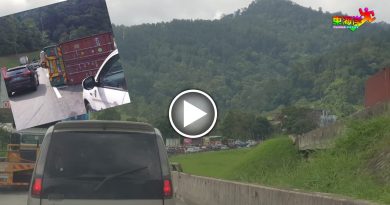 加叻大道货柜拖格翻覆   大堵塞
