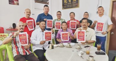 备有自由餐系列表演 丹政府明大团拜