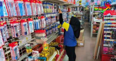 今日东海岸丨市场淡静商家刺激销量 开学用品 不涨价 办优惠
