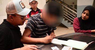 彭卫生局5天联合行动    查449单位开597罚单
