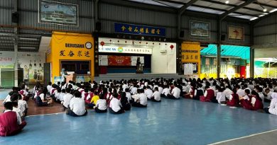 首次上小学不怯生   一年级新生爱上学