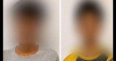 扮“超人” 无牌飙摩哆    2少年遭逮捕接罚单