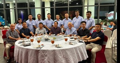 曾敏凯：根据问题缓急解决     开明中庸公平对各州