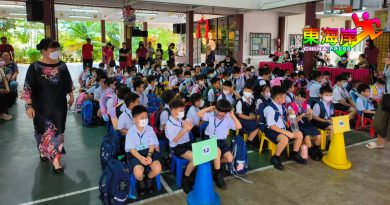文德甲中华小学一校 102新生报到迎新日