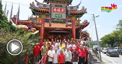 仙四师爷联谊会  会员须是  百年古庙