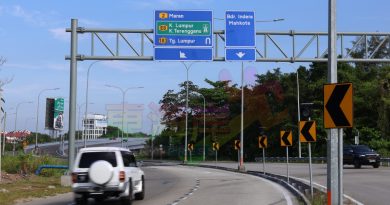 布特拉大桥通车    缩短两地距离　