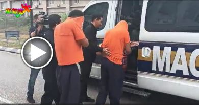 视频丨涉收贿逾2万 2执法员延扣4天