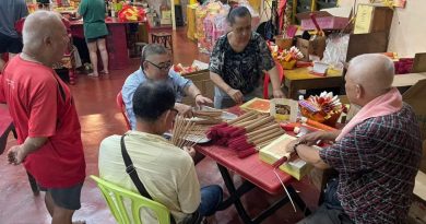 巴西北干华光庙宝诞 搭21尺补运八仙台