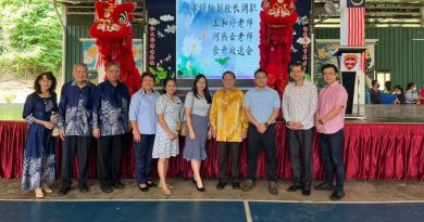 关丹士满慕华小董家协    送別辜颂耘 王和婷 何燕云