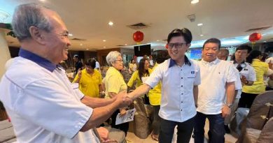 张盛闻:来劳勿塞了4小时 建议辟新路  分散车流量