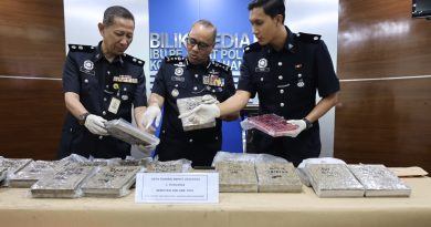 视频丨 诺希山：载老师旅巴撞罗厘    等解剖报告 再商提控