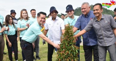 法卡鲁丁：冀各造大力推广 齐来植树 贡献环保