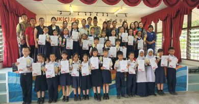 马兰及而连突县小学朗诵赛    双溪仁华校   热力华校   夺冠