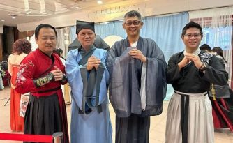 《弟子规》铃声响彻丹3华小   “张伟慈老师，谢谢您！”