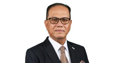 人民恢复对国阵信任    彭大臣恭贺阿兹马威