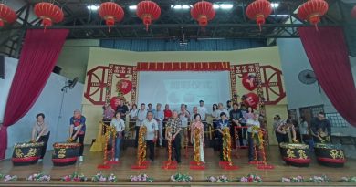 育英华小嘉年华义卖会  筹得逾22万 建校舍基金