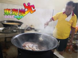 加叻天圣宫神诞 免费招待素食3天