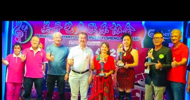 新秀赛培养歌唱人才     陈耐宾：为“新兵”创造机会