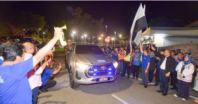 彭州秘书委派赴丹赈灾善后   400人驰援  捐10万物资