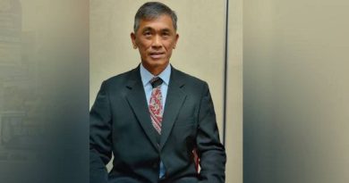 关丹海南会馆12日  施赠贫老