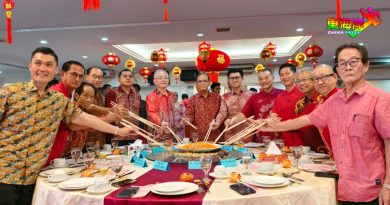旺罗斯迪：彭国阵马华关系好 时刻讨论策略方向