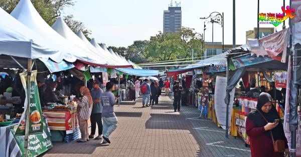 各地斋戒月市集成为各族消费群，午后采购美食好去处。