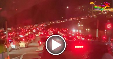 独家丨加叻大道越夜越多车　严重堵塞