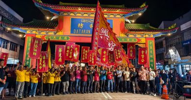 镇兴宫妈祖诞游行   逾21宫庙绕5公里