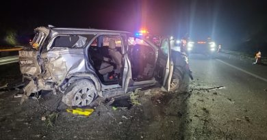 雨天失控打滑 休旅车1死3伤