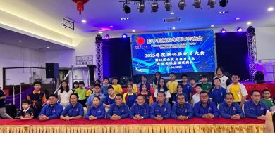 建议政府通过策略缓关税     王荣丰：保持经济长期发展