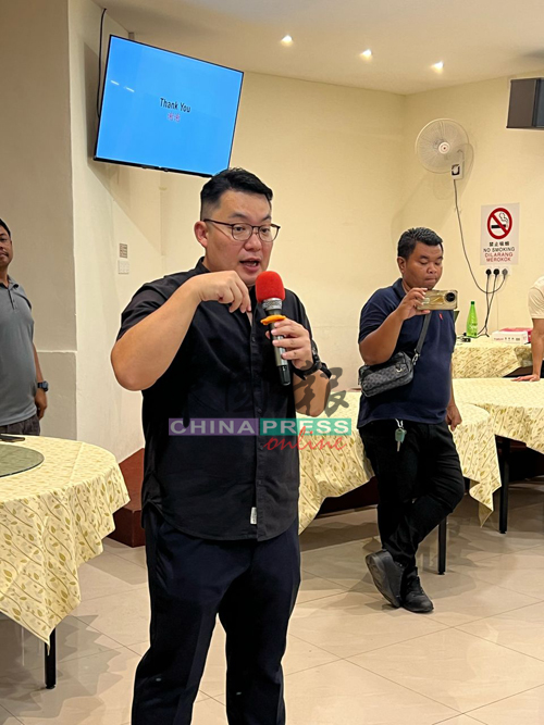 文永坤呼吁农民踊跃向彭亨皇家榴梿集团登记合作。