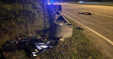 19岁骑士超车遭撞    当场身亡