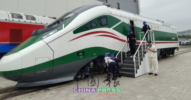 完成调试 将运大马 东铁首批动车体完工