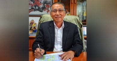 刘春： 应待关税谈判报捷     才扩大销售服务税