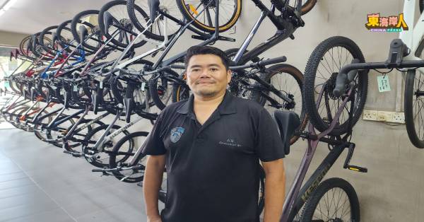 关丹拿督林和历路Kuantan Mountain Bike东主陈冠安