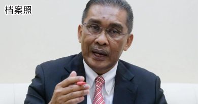 达基尤丁促政府 废除压制言论自由法律