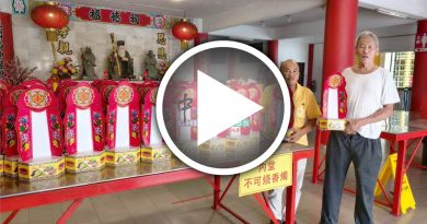 穆斯林外劳 摺灵位牌 “参与华人活动不影响信仰”