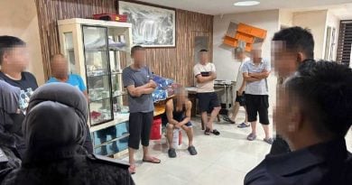 混居企图掩人耳目 10非法入境中国人被捕