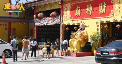 文冬旧玻璃口财神爷庙   8月22日至31日庆宝诞
