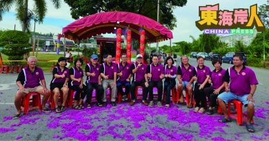 直凉丽雅花园拿督公诞 居协祭拜设自由餐欢庆