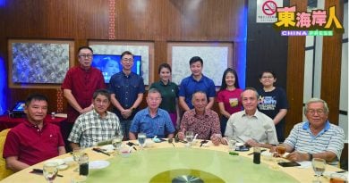 刘春：一等荣誉学位豁免还贷 政府不应无视拖延处理
