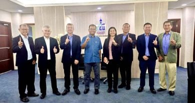针对税务问题  无法更新营业执照    关丹中总与市长交流