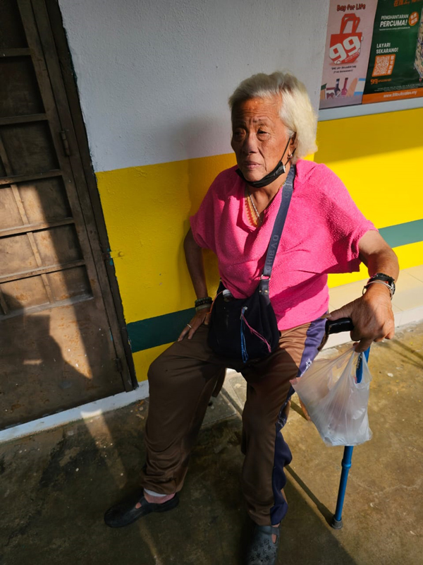 文冬失踪 雪州寻获 72岁张瑞芳 惊现万挠店前