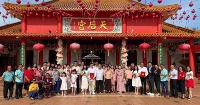 关丹海南天后宫    7对新人 说  I DO