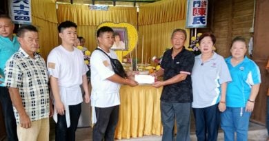 爱珍儒人离逝    捐献紫升阁2000