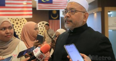 万苏凯里：持续监管    登还有7电子烟商店